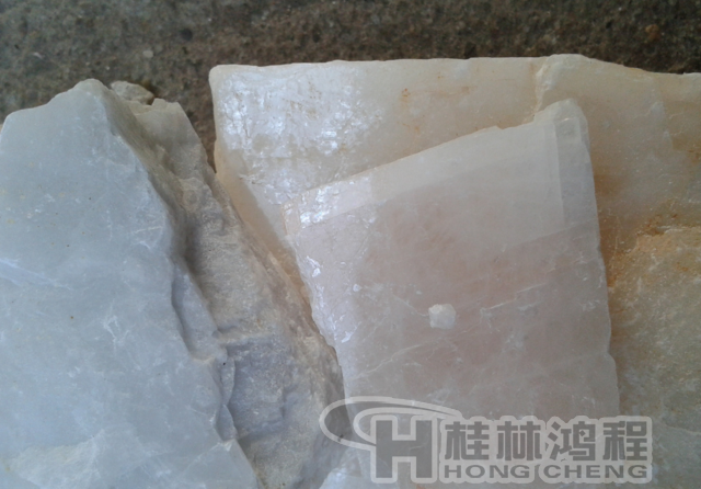 長石，長石粉，長石的用途